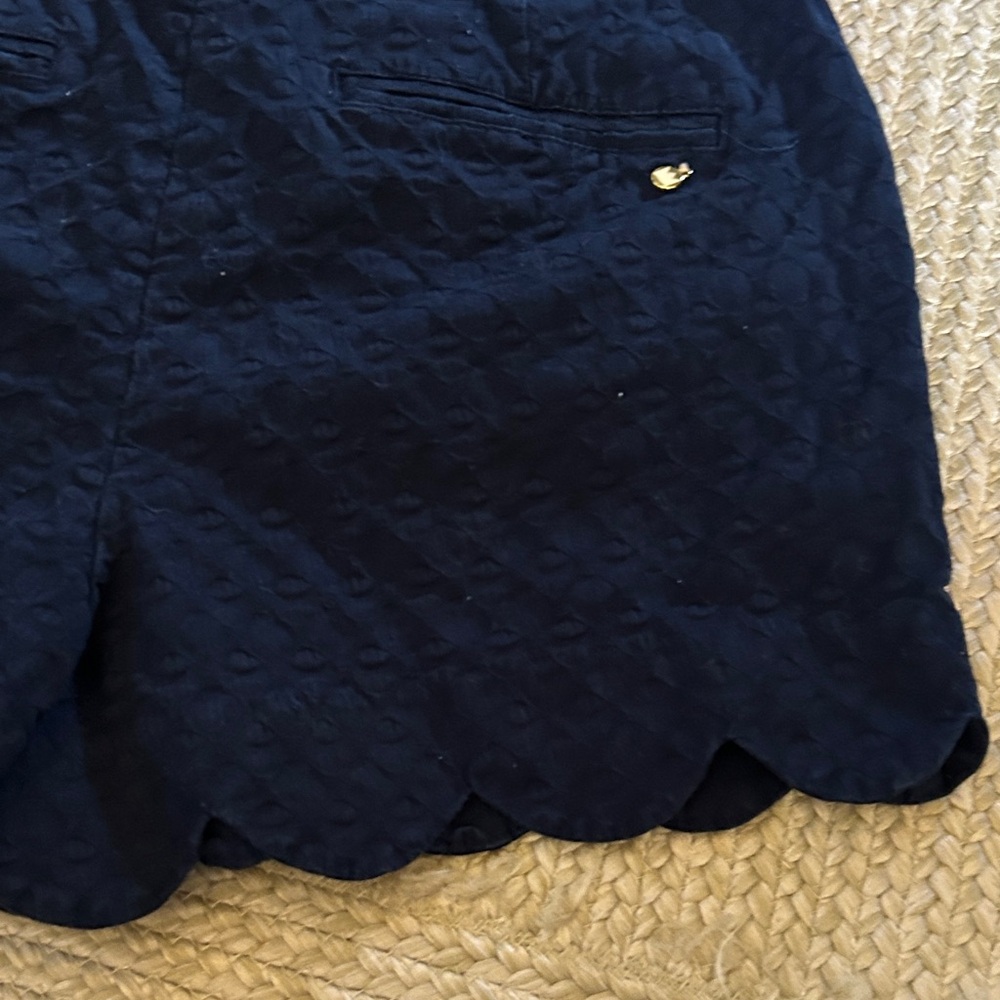 Crown & Ivy Dark Blue Scalloped High Waist Shorts - Picture 7 of 7
